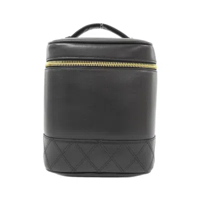 Pre-owned Chanel Leather Handbag () In Black