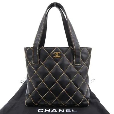 Pre-owned Chanel Leather Handbag () In Black