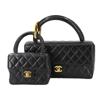 Pre-owned Chanel Leather Handbag () In Black