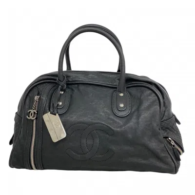 Pre-owned Chanel Leather Handbag () In Black