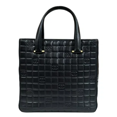 Pre-owned Chanel Leather Handbag () In Black
