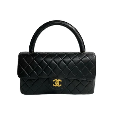 Pre-owned Chanel Leather Handbag () In Black