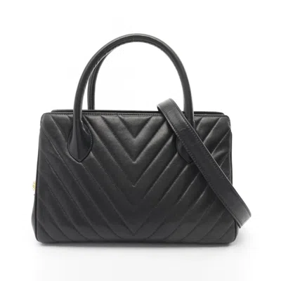 Pre-owned Chanel Leather Handbag () In Blue