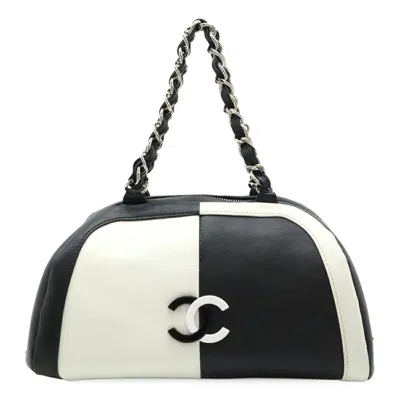 Pre-owned Chanel Leather Handbag () In Multi
