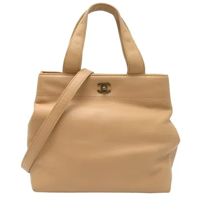 Pre-owned Chanel Leather Handbag () In Sand