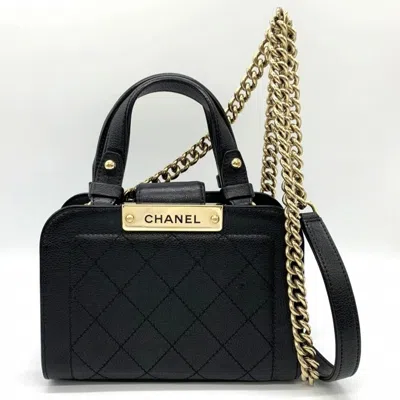 Pre-owned Chanel Leather Handbag Shoulder Bag () In Black
