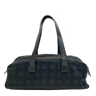 Pre-owned Chanel Leather Jacquard Shoulder Bag () In Black