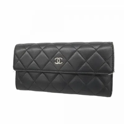 Pre-owned Chanel Leather Long Wallet (bi-fold) () In Black