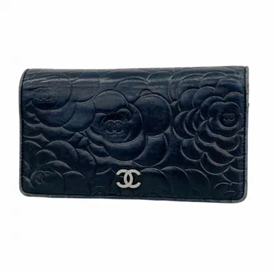 Pre-owned Chanel Leather Long Wallet (bi-fold) () In Black