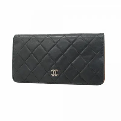 Pre-owned Chanel Leather Long Wallet (bi-fold) () In Black