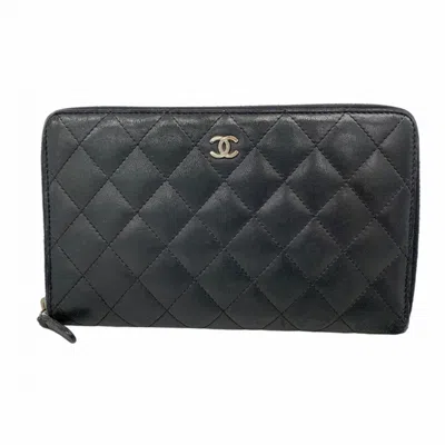 Pre-owned Chanel Leather Long Wallet (bi-fold) () In Black
