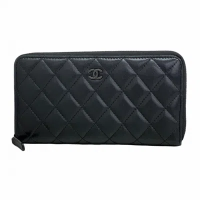 Pre-owned Chanel Leather Long Wallet (bi-fold) () In Black