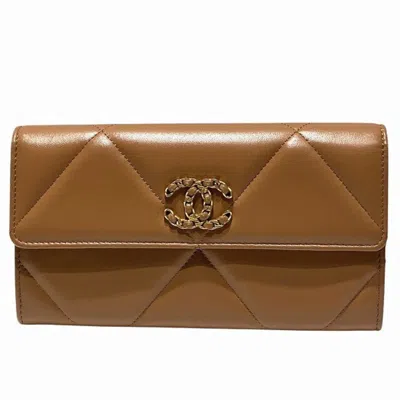 Pre-owned Chanel Leather Long Wallet (bi-fold) () In Brown