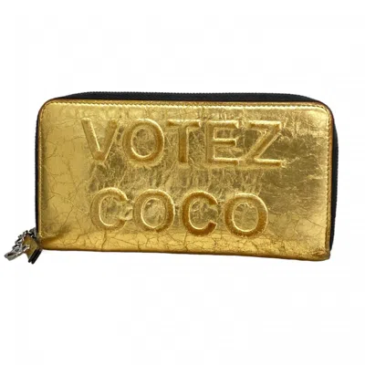 Pre-owned Chanel Leather Long Wallet (bi-fold) () In Gold