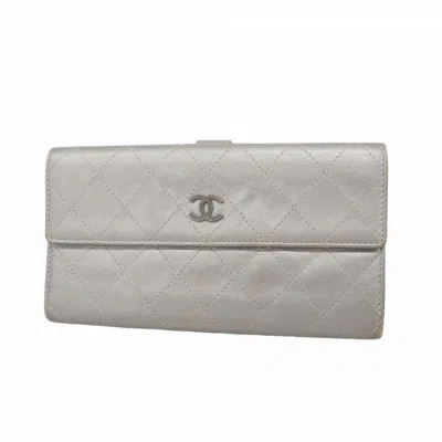 Pre-owned Chanel Leather Long Wallet (bi-fold) () In Gray