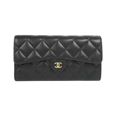 Pre-owned Chanel Leather Long Wallet (bi-fold) () In Multi