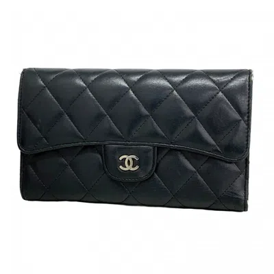 Pre-owned Chanel Leather Long Wallet (tri-fold) () In Black