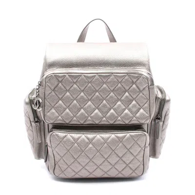 Pre-owned Chanel Leather Matelasse Backpack In Silver