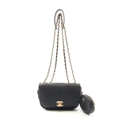 Pre-owned Chanel Leather Matelasse Shoulder Bag In Black