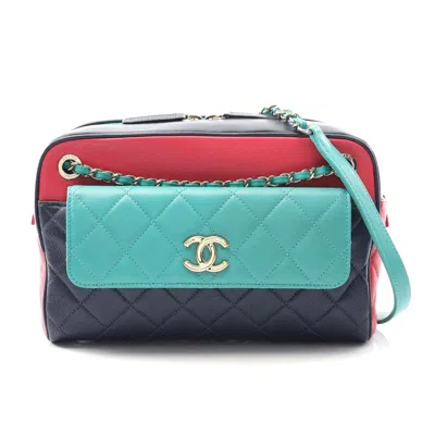 Pre-owned Chanel Leather Matelasse Shoulder Bag In Blue