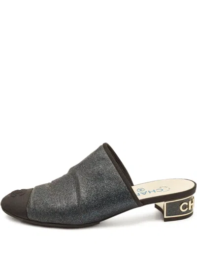 Pre-owned Chanel Leather Mules