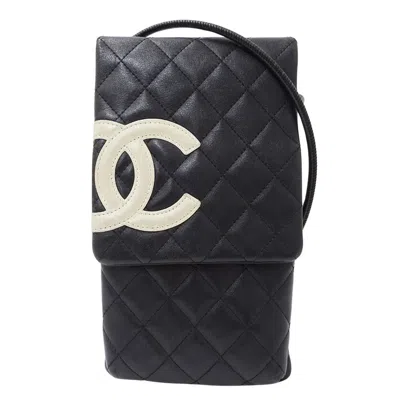 Pre-owned Chanel Leather Pochette Shoulder Bag () In Black