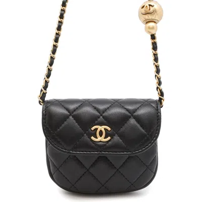 Pre-owned Chanel Leather Pouch () In Black