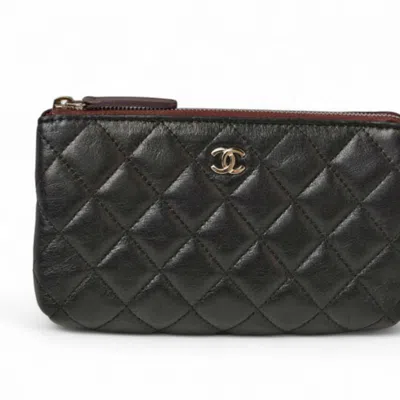 Pre-owned Chanel Leather Pouch () In Black