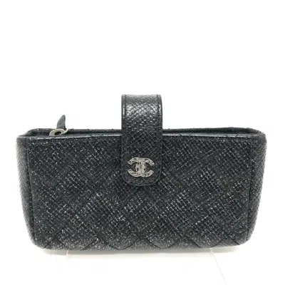 Pre-owned Chanel Leather Pouch () In Black