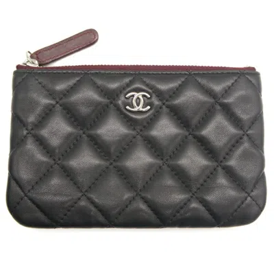Pre-owned Chanel Leather Pouch () In Black