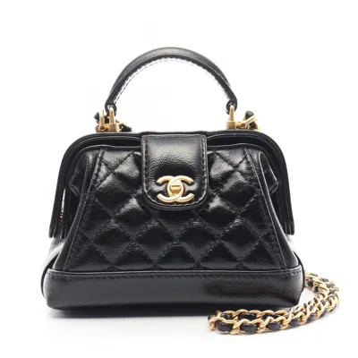 Pre-owned Chanel Leather Shoulder Bag () In Black