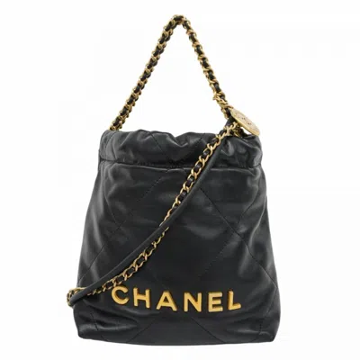 Pre-owned Chanel Leather Shoulder Bag () In Black