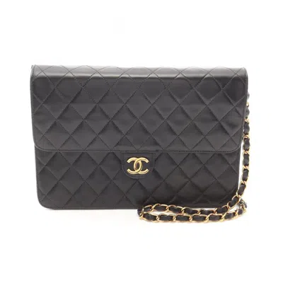 Pre-owned Chanel Leather Shoulder Bag () In Black