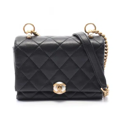 Pre-owned Chanel Leather Shoulder Bag () In Black
