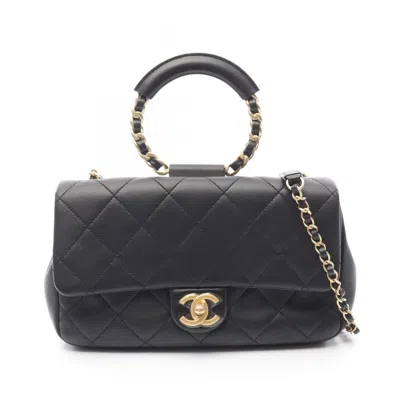 Pre-owned Chanel Leather Shoulder Bag () In Black