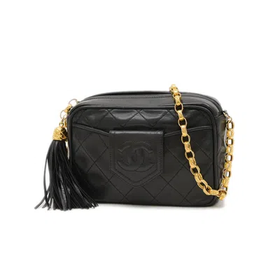 Pre-owned Chanel Leather Shoulder Bag () In Black