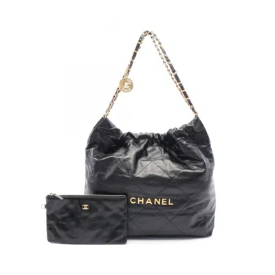 Pre-owned Chanel Leather Shoulder Bag () In Black