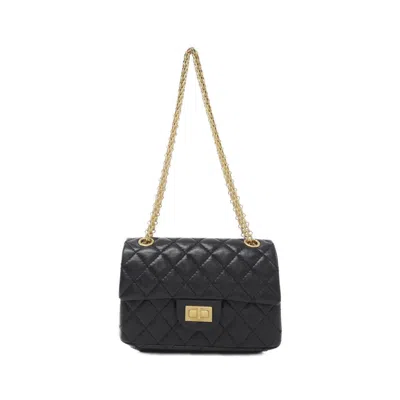 Pre-owned Chanel Leather Shoulder Bag () In Black
