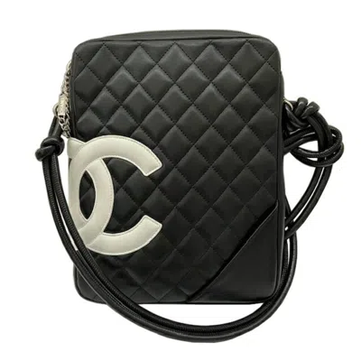 Pre-owned Chanel Leather Shoulder Bag () In Black