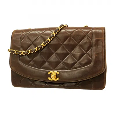 Pre-owned Chanel Leather Shoulder Bag () In Black