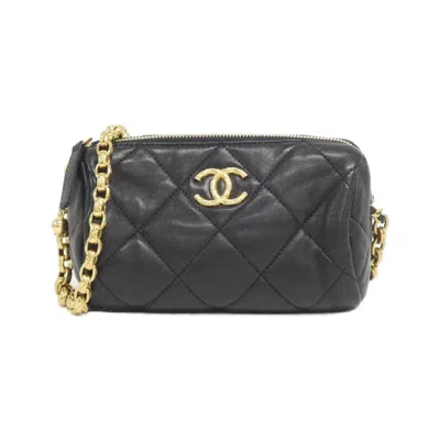 Pre-owned Chanel Leather Shoulder Bag () In Black