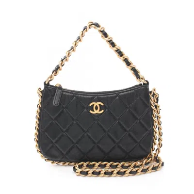 Pre-owned Chanel Leather Shoulder Bag () In Black
