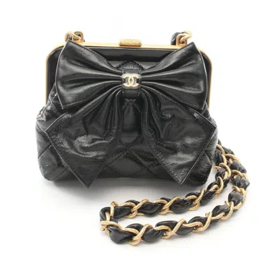 Pre-owned Chanel Leather Shoulder Bag () In Black