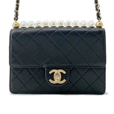 Pre-owned Chanel Leather Shoulder Bag () In Black