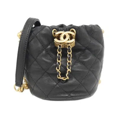 Pre-owned Chanel Leather Shoulder Bag () In Black