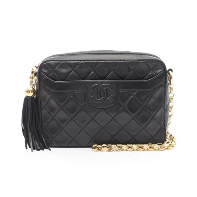 Pre-owned Chanel Leather Shoulder Bag () In Black