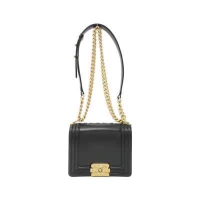 Pre-owned Chanel Leather Shoulder Bag () In Black