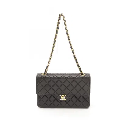 Pre-owned Chanel Leather Shoulder Bag () In Black