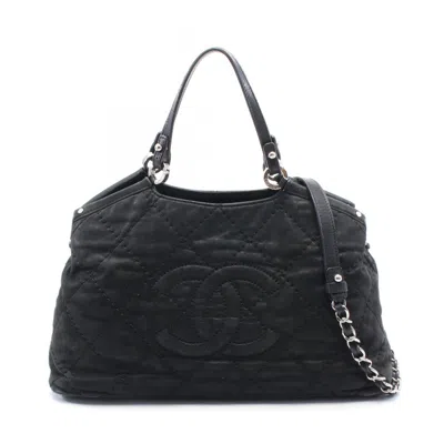 Pre-owned Chanel Leather Shoulder Bag () In Black