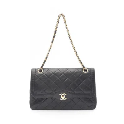 Pre-owned Chanel Leather Shoulder Bag () In Black